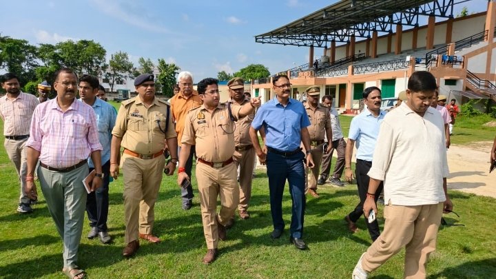 मुख्यमंत्री के आगमन को लेकर संतकबीरनगर में सुरक्षा व्यवस्था की समीक्षा