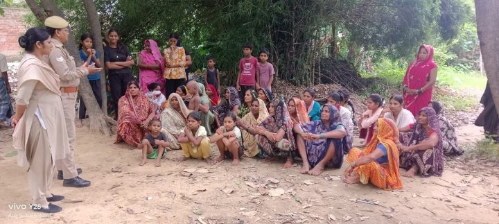 महुली पुलिस ने महिलाओं और बालिकाओं को किया जागरूक, सुरक्षा और अधिकारों पर जोर