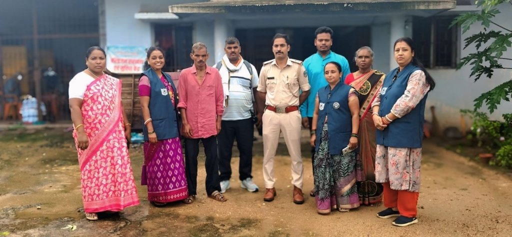 संयुक्त प्रयासों से बिछड़े बुजुर्ग का परिवार से हुआ मिलन