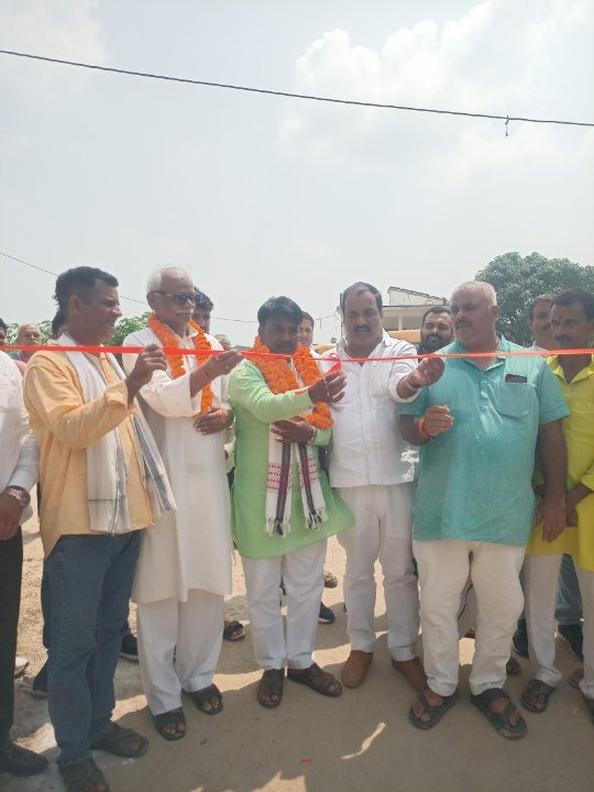 विधायक ने किया नव निर्माण गेट का उद्घाटन