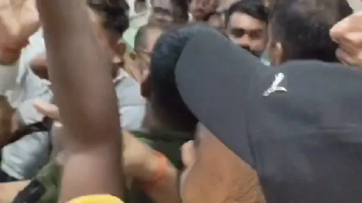 मुखिया के समर्थकों ने जयराम महतो को भगाया