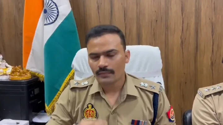 लड़कों को झांसे में लेकर वीडियो बनाती थी महिला गिरोह