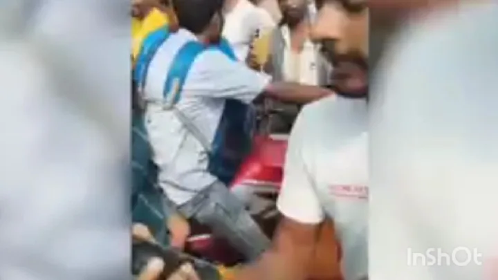छातापुर: प्रेमिका को कमरे पर बुलाया, सुबह मंदिर में करा दी शादी! नाबालिग होने का दावा
