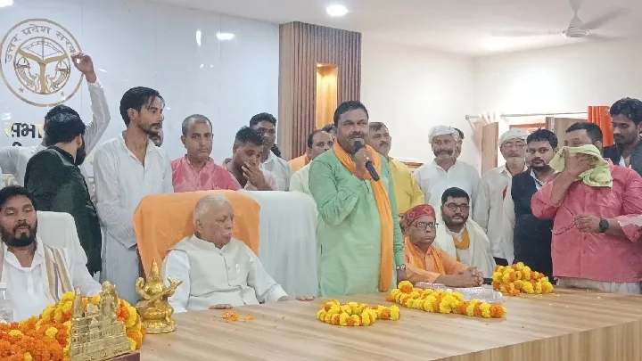 नील मणि ने अधिवक्ताओं के लिए बनाए सात टीन शेड, हुआ भव्य उद्घाटन