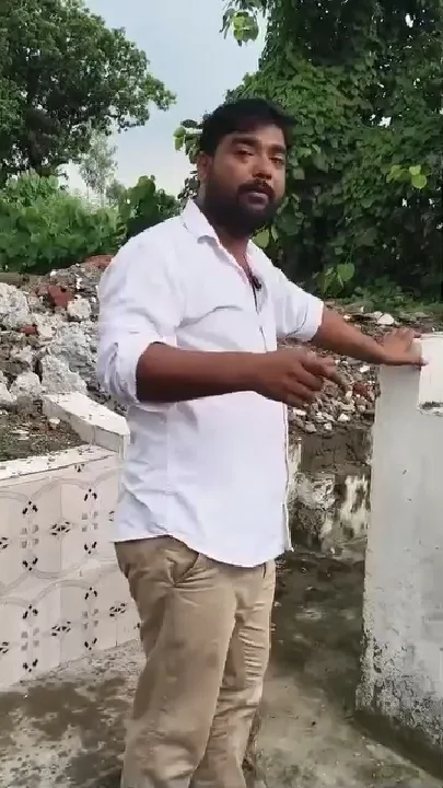वीडियो वायरल होने के बाद देवरिया DM ने रजत सिंह पर FIR दर्ज कराई