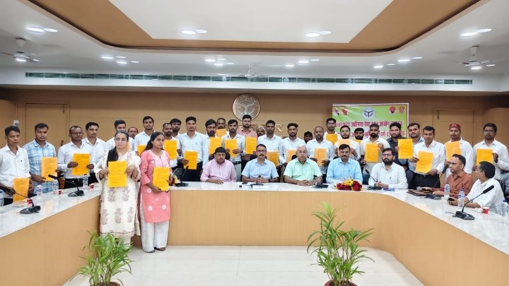 36 प्राविधिक सहायकों को कृषि विभाग में नियुक्ति पत्र