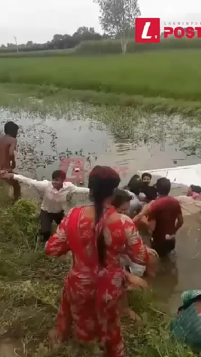 खतरे में पांच जिंदगियां, पांच युवकों ने बचाई जान