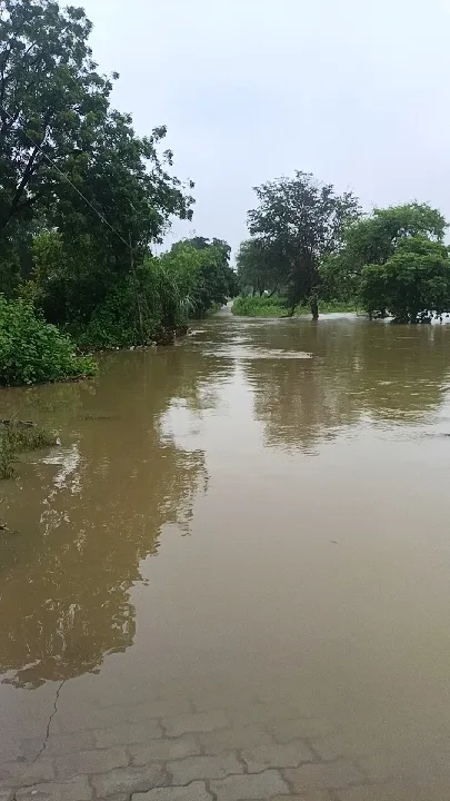 बारिश ने तबाह किया किसान का घर