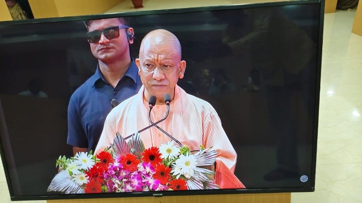 रक्षाबंधन पर योगी सरकार का उपहार, महिलाओं को निःशुल्क बस यात्रा