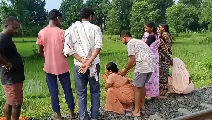 रेलवे ट्रैक पर हादसा: महिला की मौत, सुरक्षा पर उठे सवाल