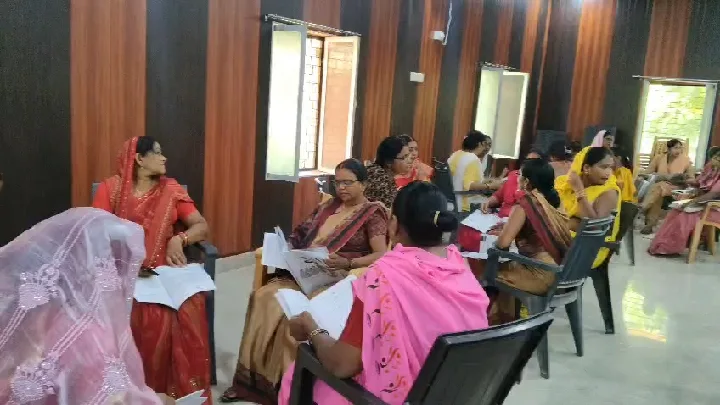नाथनगर में महिलाओं ने लिया सशक्तिकरण अभियान में हिस्सा