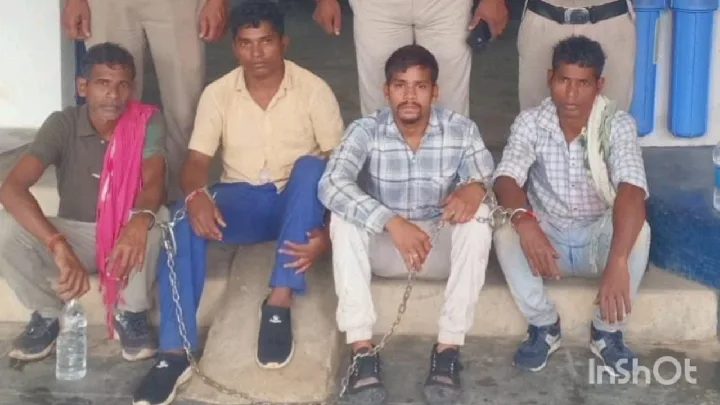 घर में घुसकर छेड़खानी, मारपीट और अभद्रता, सरपंच समेत 4 गिरफ्तार