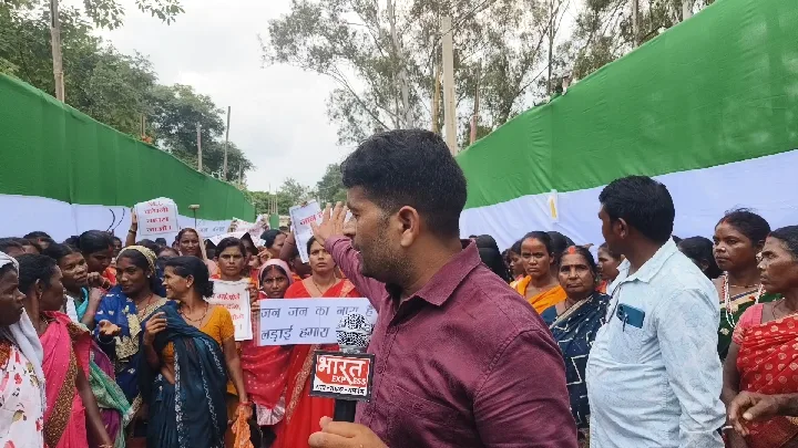 बालूमाथ में फेल हुई पर्यावरण जनसुनवाई, किसान नाराज