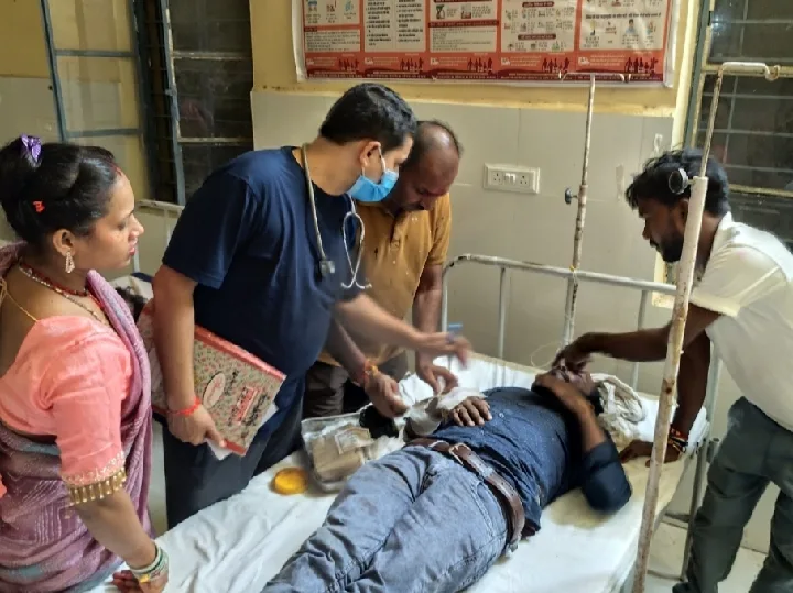 राखी बंधवाकर लौट रहे बाइक सवार हादसे में घायल, तीन घायल