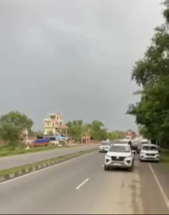 बीसलपुर की राजनीति में हलचल, डॉ. रत्नेश गंगवार लखनऊ रवाना