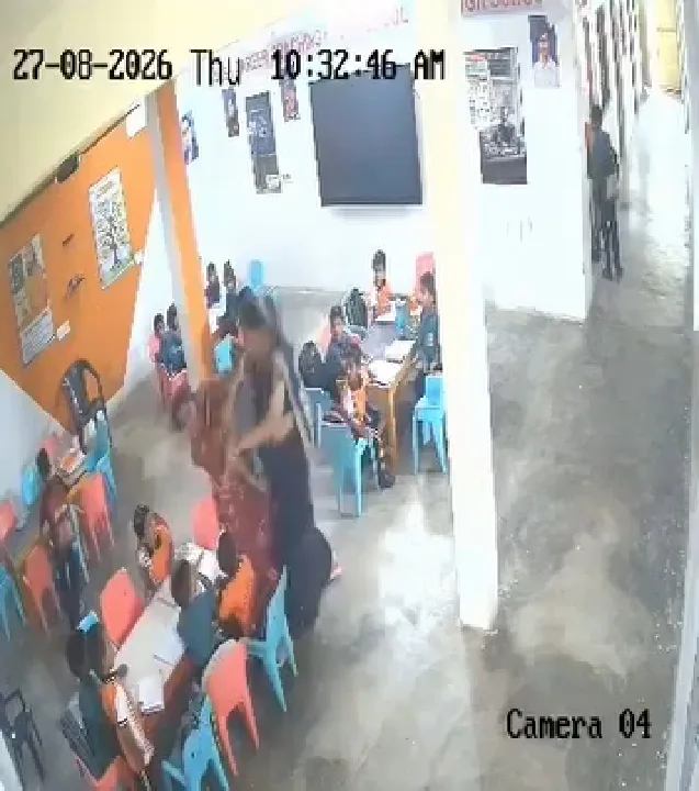 प्रतापगढ़ में स्कूल में शिक्षिका की पिटाई, CCTV फुटेज वायरल