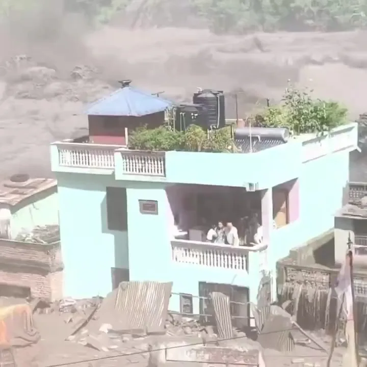 नेपाल-तिब्बत बॉर्डर पर सैलाब ने मचाई तबाही, कई लापता