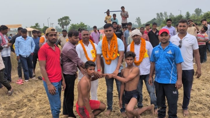 राष्ट्रीय खेल दिवस पर मिनी स्टेडियम में खेल प्रतियोगिताएं