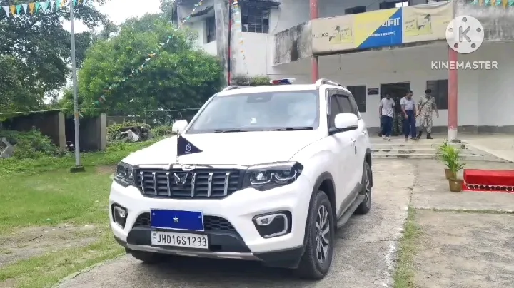 डीआईजी ने किया जमुआ थाना परिसर का निरीक्षण