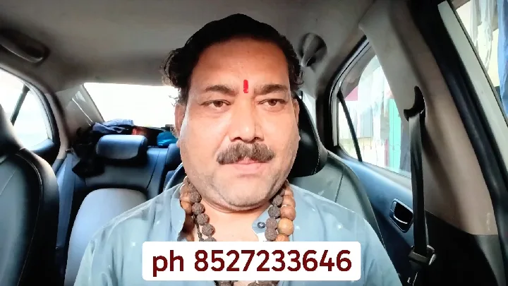 मीरा बाबा की पूजा: बुधवार और शनिवार शाम को कच्चा दूध या लड्डू से