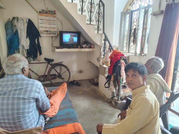 ग्रामीणों ने सुनी मन की बात, शैलेश कुमार राजभर ने की तारीफ