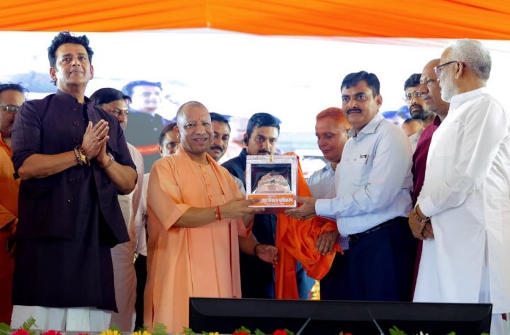 कानून से खिलवाड़ करने वालों की धज्जियां उड़ाएंगे सीएम योगी