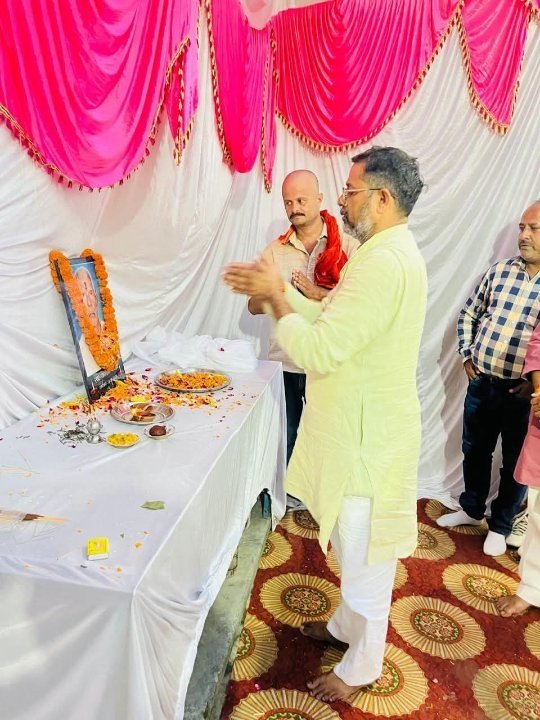 सनातन भारत के लिए बाबा जी के ब्रह्मभोज में पहुंचे प्रिय विपिन पांडेय