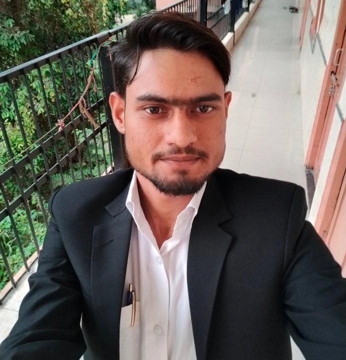 Journalist Satish Chandra