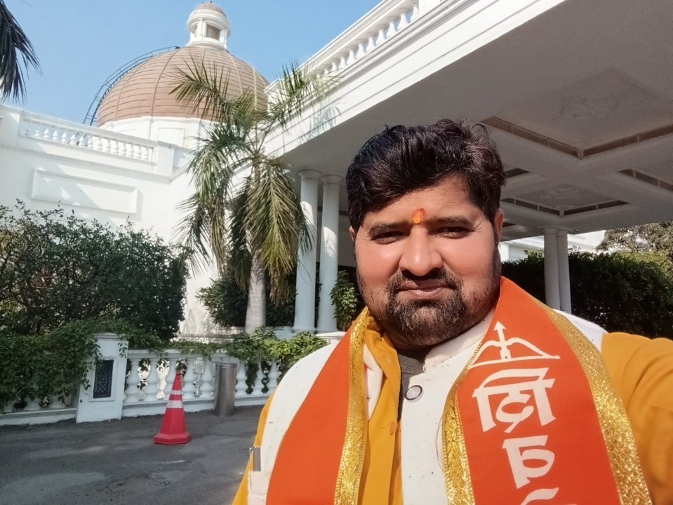 अर्जुन पडिण्त जि0प्रमुखशिवसेना