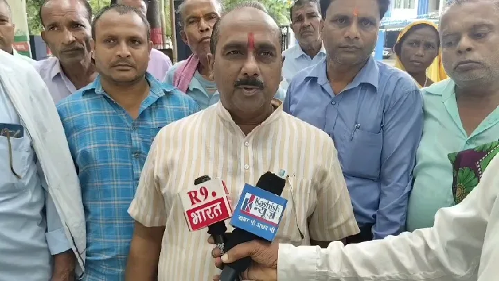 कोडरमा में PDS डीलरों का मोर्चा, 7 मांगों को लेकर धरना