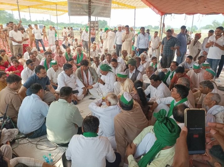 किसानों का धरना जारी, समाधान तक अनवरत रहेगा विरोध!!