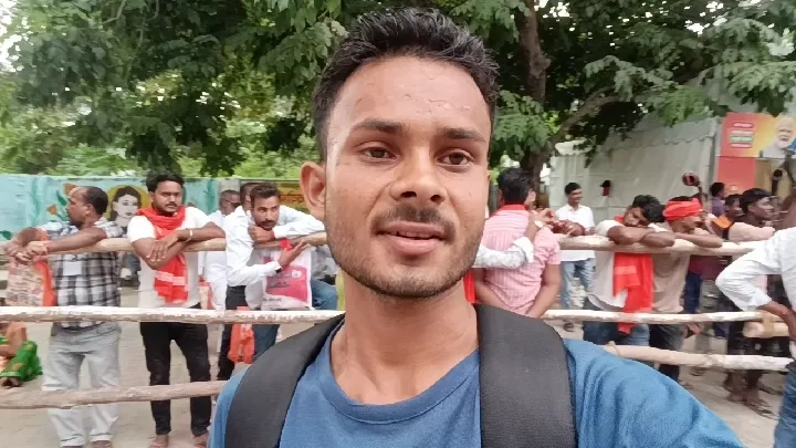 बिहार के मुख्यमंत्री चंपारण पहुंचे, विकास और रोजगार का वादा