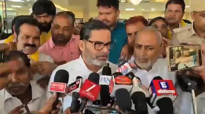 डस्टबिन घोटाले की जांच तेजस्वी यादव तक हो: प्रशांत किशोर