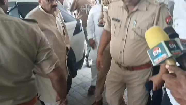 जमीन विवाद में जफर अमीन डक्कू गिरफ्तार, बोले- ‘मैं बेकसूर हूं’