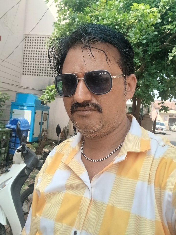 पत्रकार गीतेश पंड्या