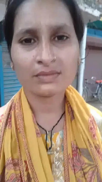 3 महीने से गायब भाई की शिकायत लेकर योगी से मिलने पहुंची महिला
