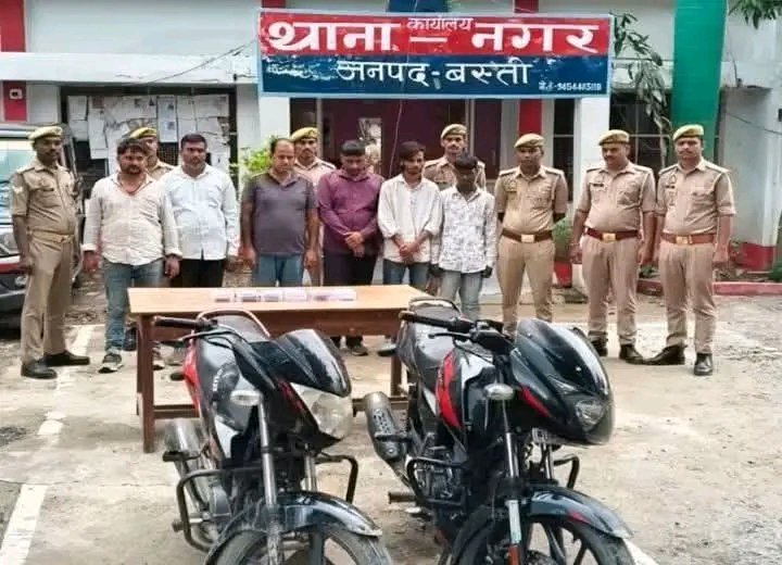फुटहिया चौराहे पर मोबाइल चोरी गिरोह का पर्दाफाश, छह गिरफ्तार