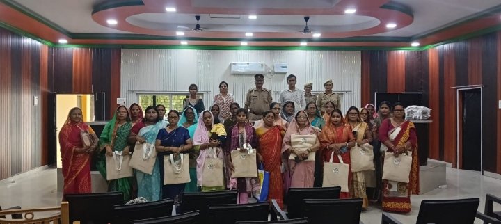 मिशन शक्ति: महुली पुलिस ने किया बहू-बेटी सम्मेलन, सुरक्षा और अधिकारों पर जोर