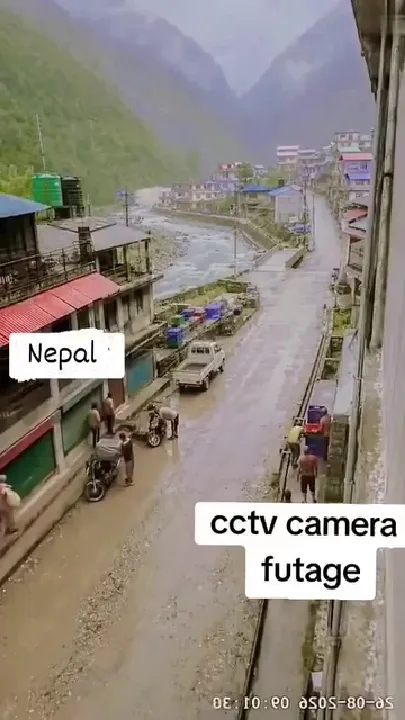 नेपाल में भयानक त्रासदी का सीसीटीवी फुटेज