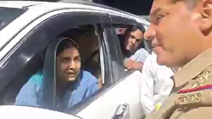 हाउस अरेस्ट हुई इकरा हसन, सहारनपुर जाने से रोका