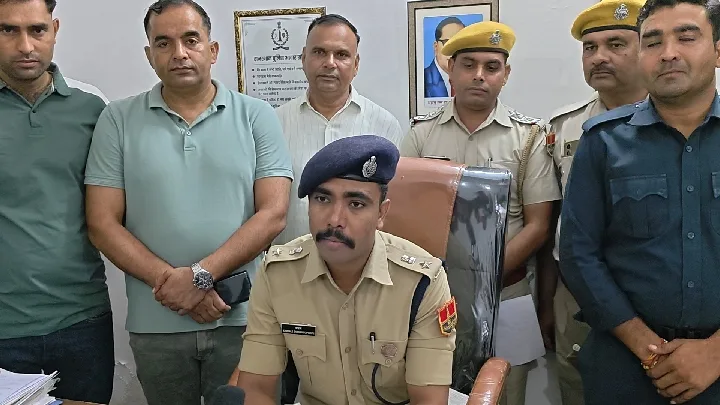 डीग में बड़ी कार्रवाई, 51 किलो गांजा बरामद, तीन गिरफ्तार