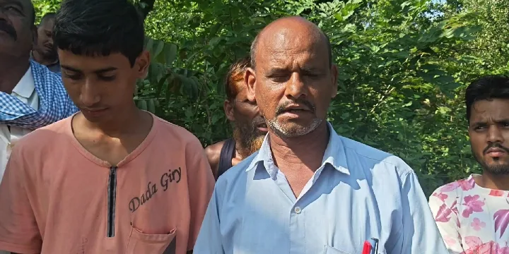 हाथी के हमले में ग्रामीण की मौत, वन विभाग के खिलाफ ग्रामीणों का आक्रोश