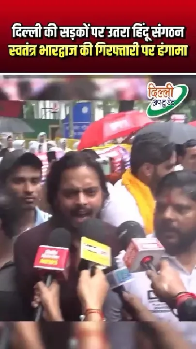 नरेंद्र मोदी की गोली काम कर गई, सारे दिमागी नक्सल सड़कों पर