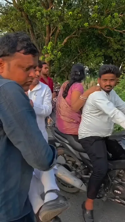 सड़क दुर्घटना में घायल छात्रा की तत्काल मदद, मानवता की मिसाल