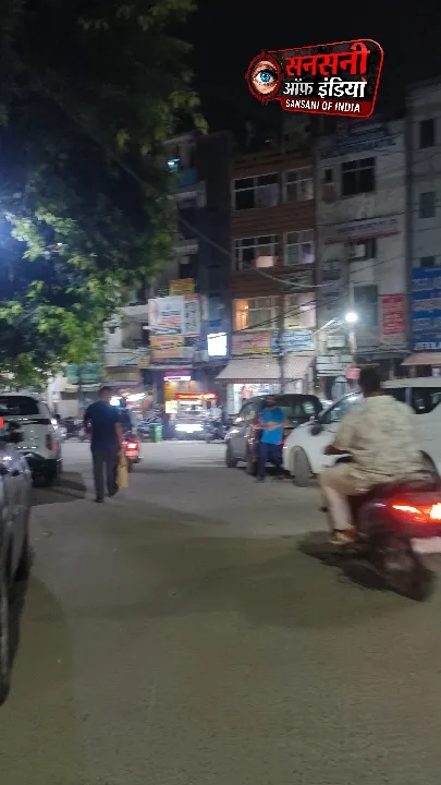 शोर करने पर झुण्ड ने तीसरी मंजिल तक पीछा किया… फिर मौत!