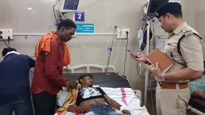दमोह में शराब पीने के बाद युवक की हालत बिगड़ी, सागर रेफर