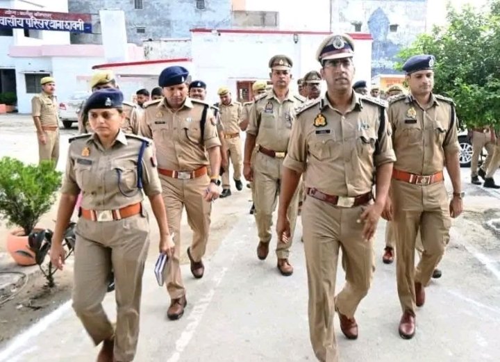डीआईजी ने किया थाना छावनी का निरीक्षण, दिए निर्देश