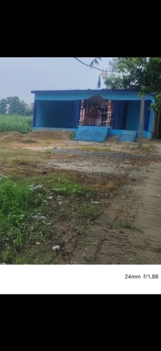 अंबेडकर पार्क में गंदा पानी बहने से ग्रामीणों में नाराजगी