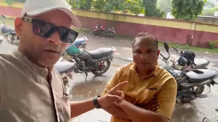कब्जा हटाने गई राजस्व टीम पर मारपीट का आरोप, हंगामा