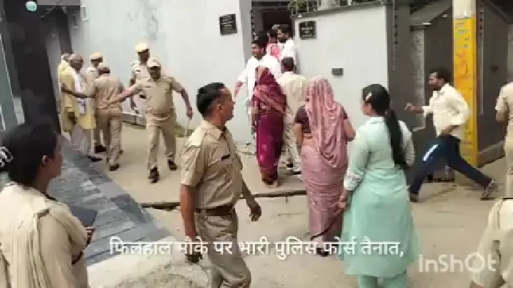 कुम्हेर में फर्जी वोट डालने का आरोप, हंगामा और पुलिस कार्रवाई